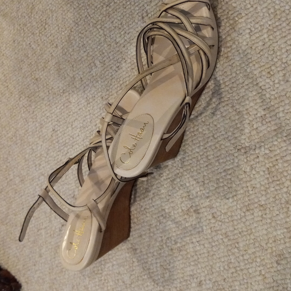 Shoes 👞 - Picture 4 of 4